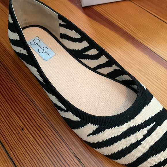 Jessica Simpson zebra print flats - Picture 3 of 3